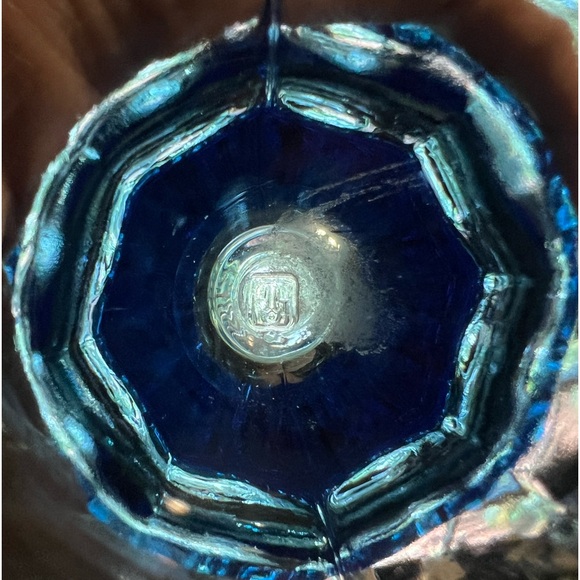 Vintage Set Of Four Anchor Hocking Light Blue Glass Sundae or Milk Shake Glasses - Picture 8 of 8